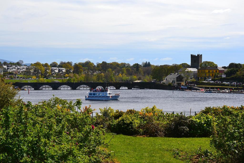 The Lakeside Hotel & Leisure Centre Killaloe Kültér fotó
